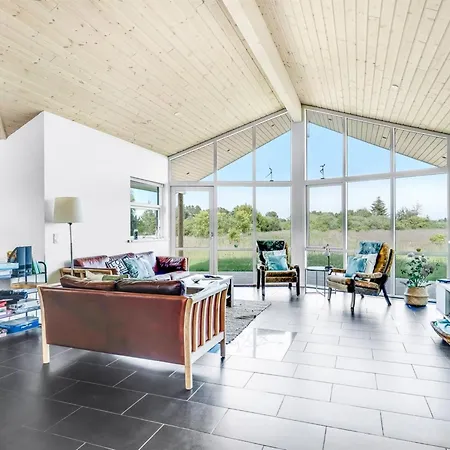 Sulki - 3-5km From The Sea By Interhome *