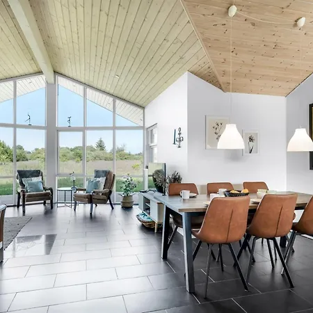 Sulki - 3-5km From The Sea By Interhome *