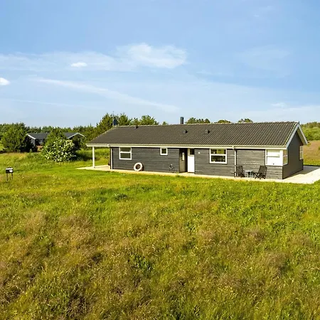 Sulki - 3-5km From The Sea By Interhome *