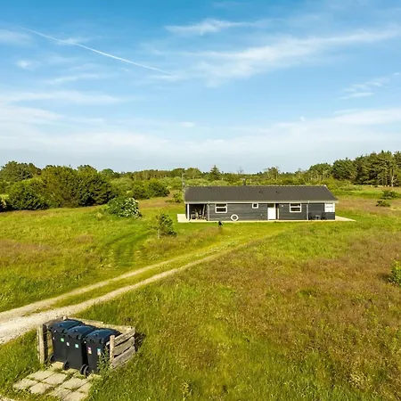 Sulki - 3-5km From The Sea By Interhome